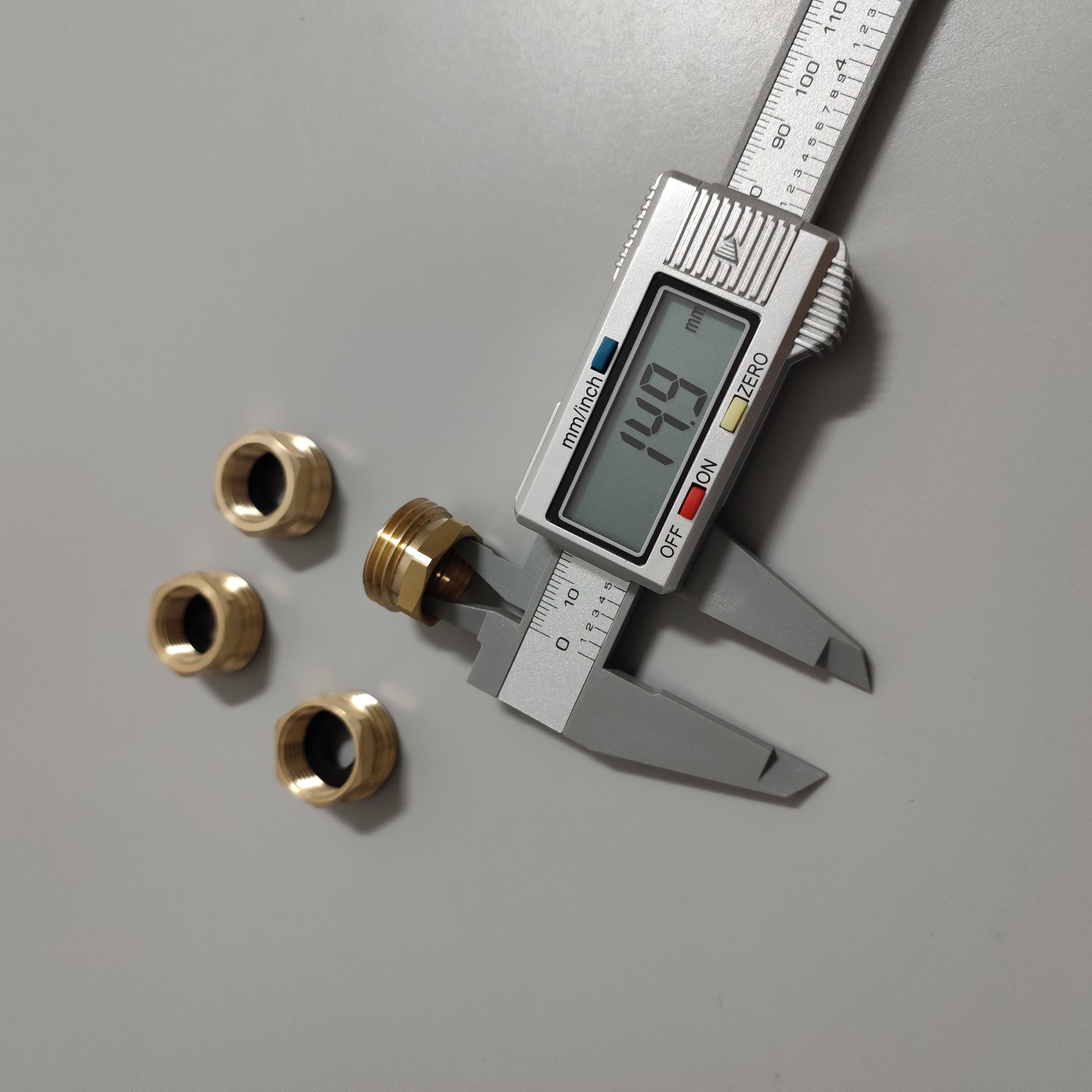 brass G1/2 to G3/8 pipe connector adapter customization